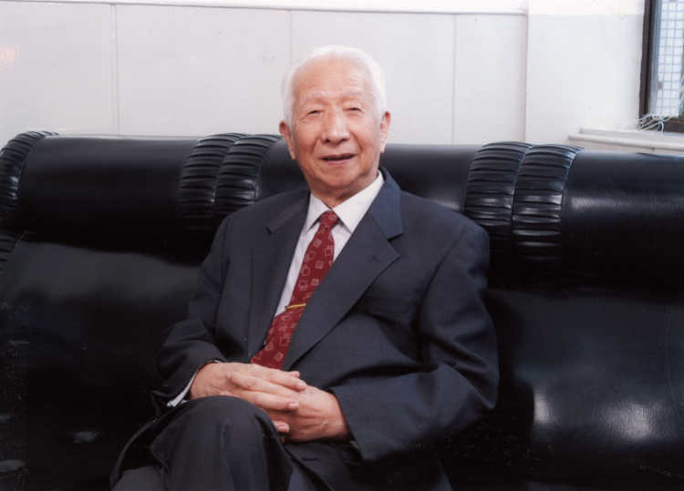 享年99岁的汤定元院士.png