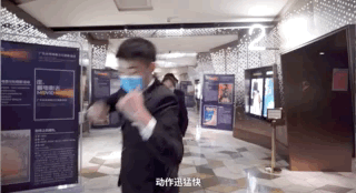 电影院停摆时,这家影院的员工居然自导自演拍了一部短片