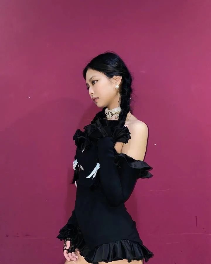 720x900_2f24f407c0c7c76d.jpg