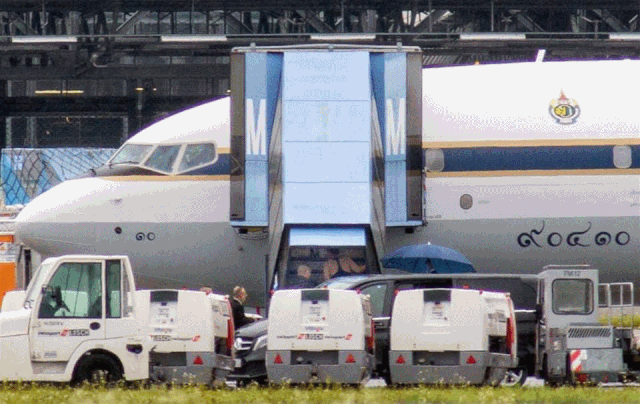 v2-df279f999ba0c4d95d43b45a872429b1_b.gif