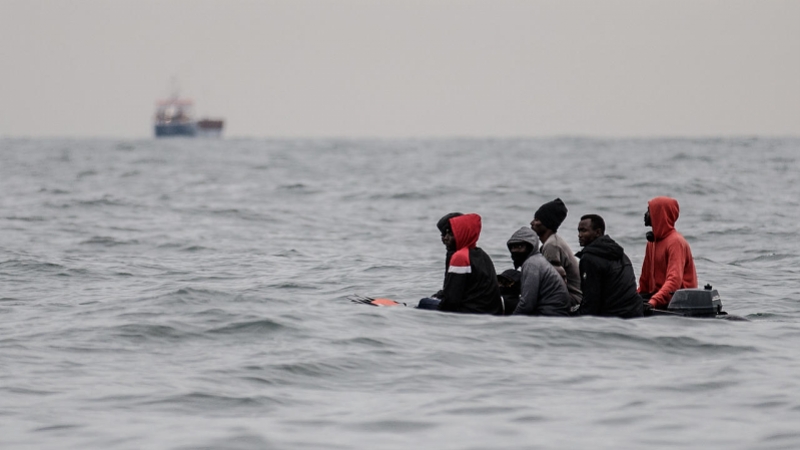 通往英国的海上"死亡之路":今年逾6千移民偷渡英吉利海峡