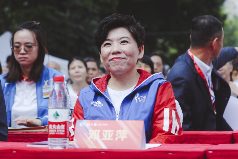 感谢广马从邓亚萍到冠军选手到普通跑者有比赛已经很幸运