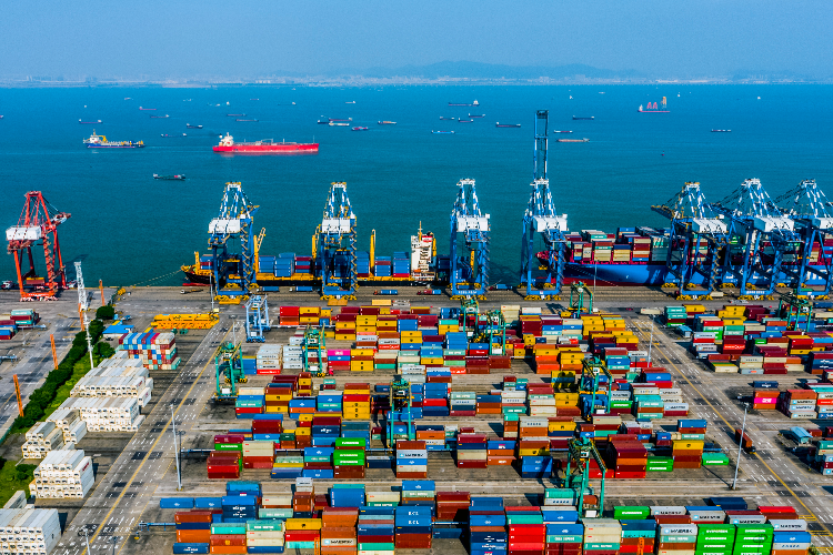沿着高速看中国（广东）【三】南沙港打造湾区首个全自动码头