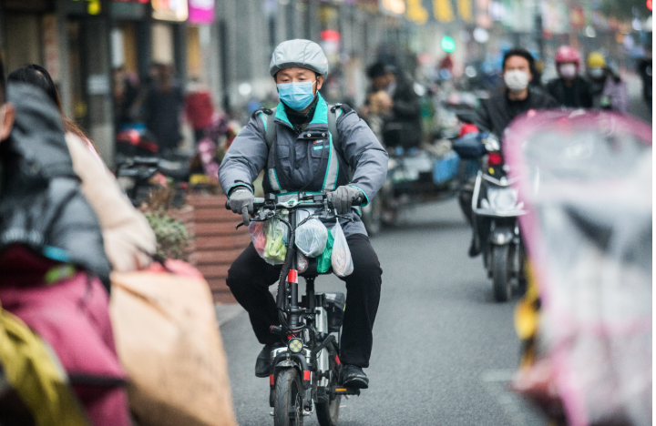 代驾司机“变身”跑腿小哥,这项新服务在东莞上线了