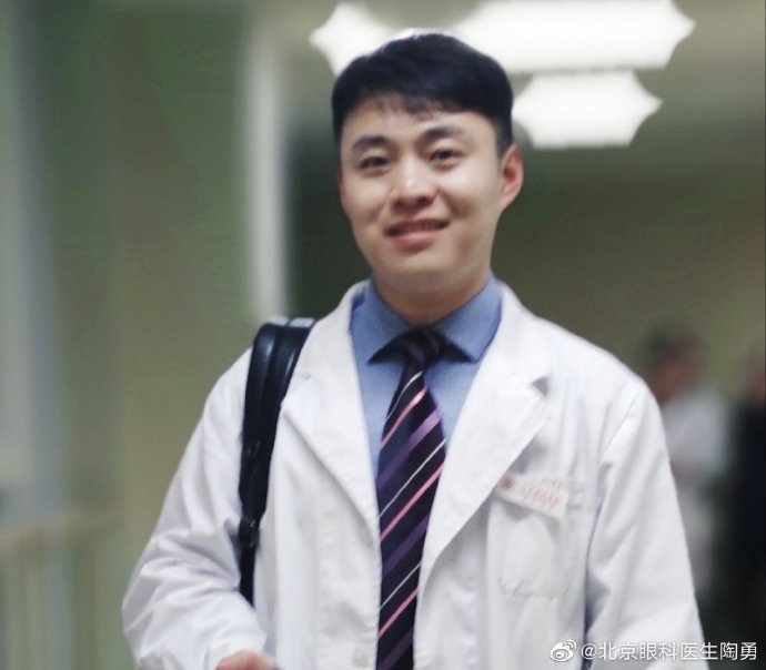 被患者砍伤的眼科医生陶勇:再次出诊获病人慰问,感叹人间仍值得
