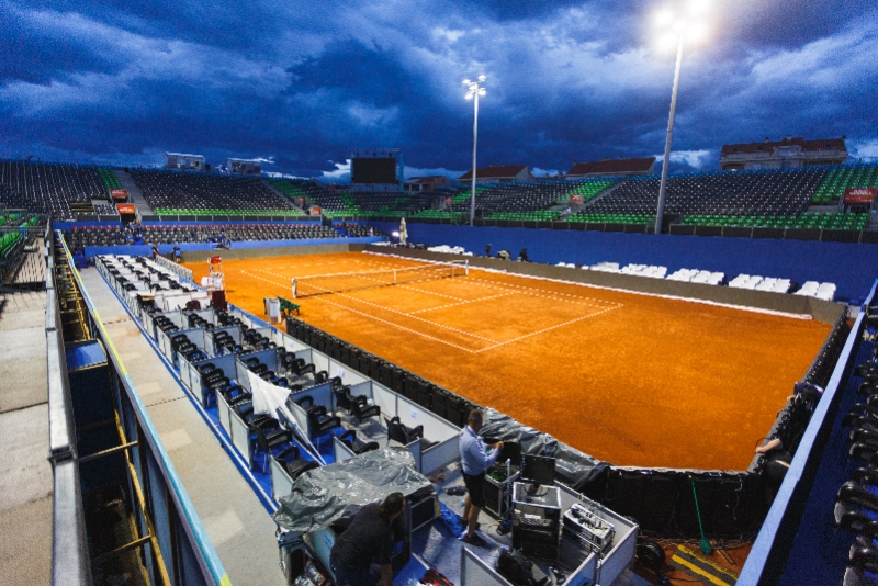 网坛感染链再扩大:特洛伊基夫妇确诊阳性,妻子已怀孕9个月