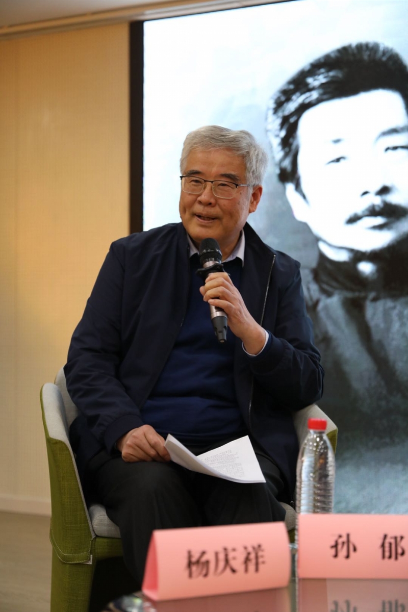 阎晶明新诠《野草》:比箭在弦上更动感,比离弦之箭更紧张