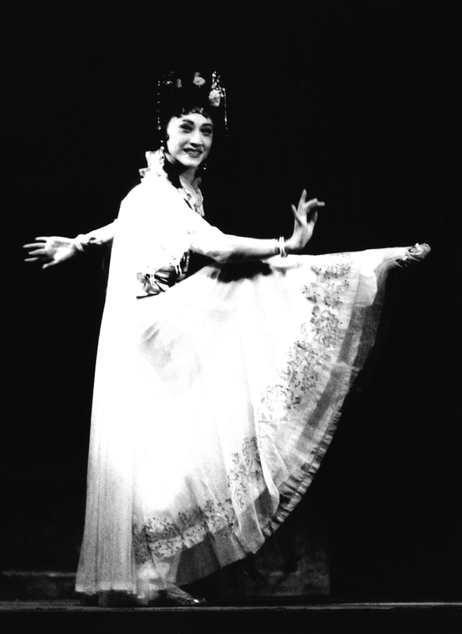 中国舞蹈界"不老女神"陈爱莲病逝!去年仍参演《舞蹈风暴》