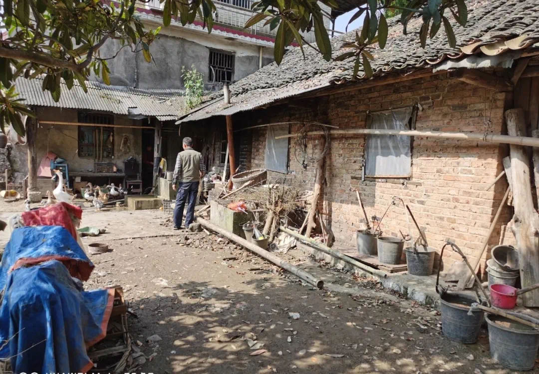 家庭支柱遇害,老弱幼病一家生活陷入困难