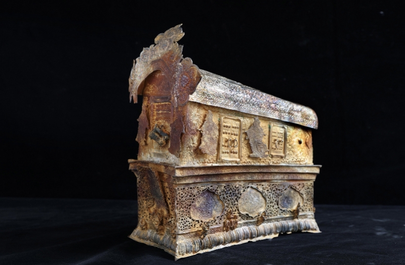 公安部指挥破获陕西咸阳系列盗墓案,追回95件被盗文物