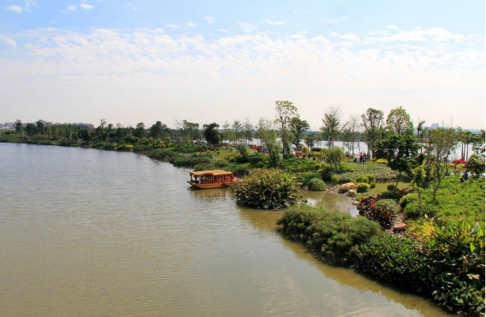 20元 地址:天河區天源路1190號 交通:地鐵6號線植物園站 海珠湖公園