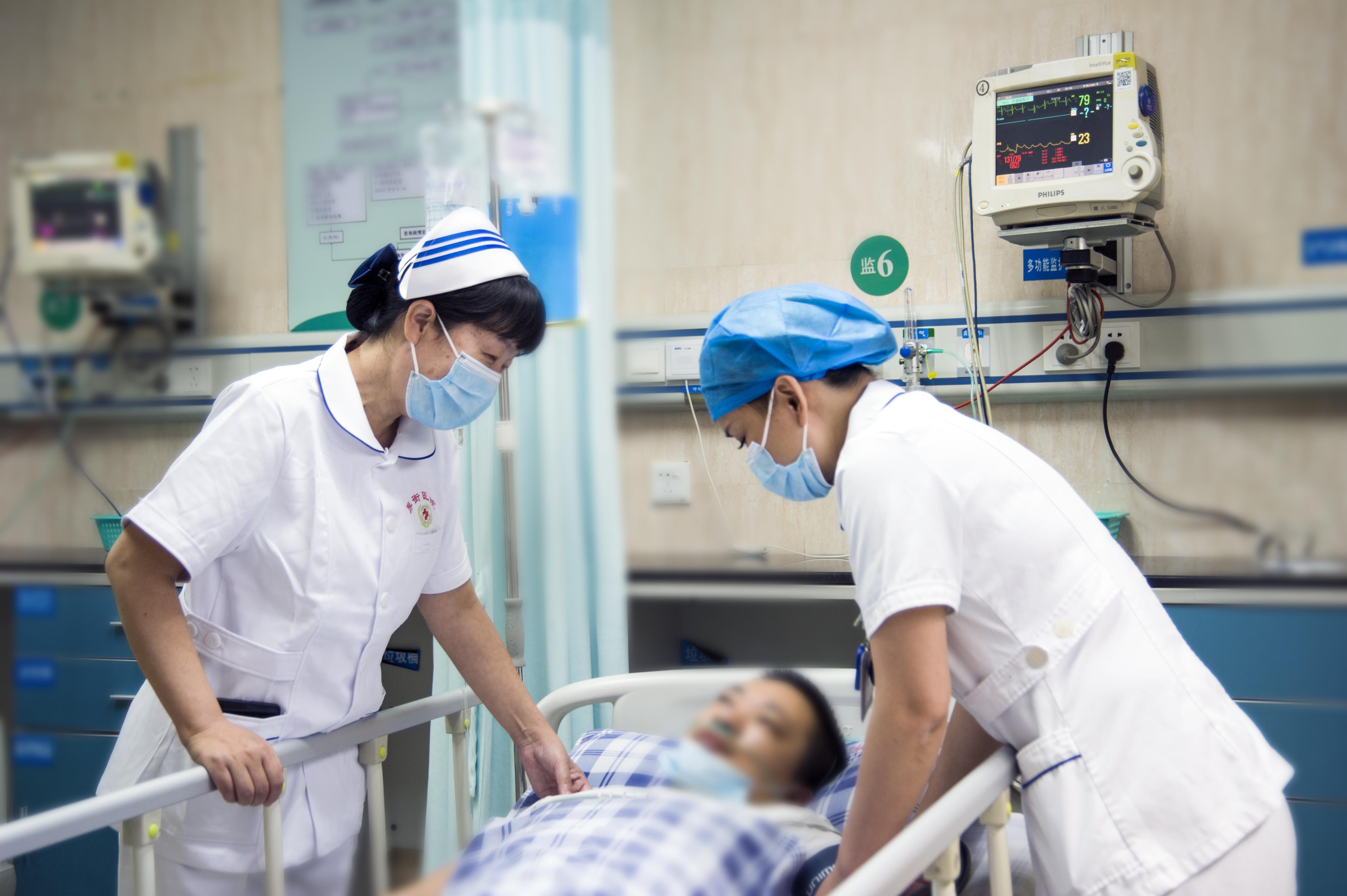东莞市注册护士共 27954人,35岁以下青年护士占七成