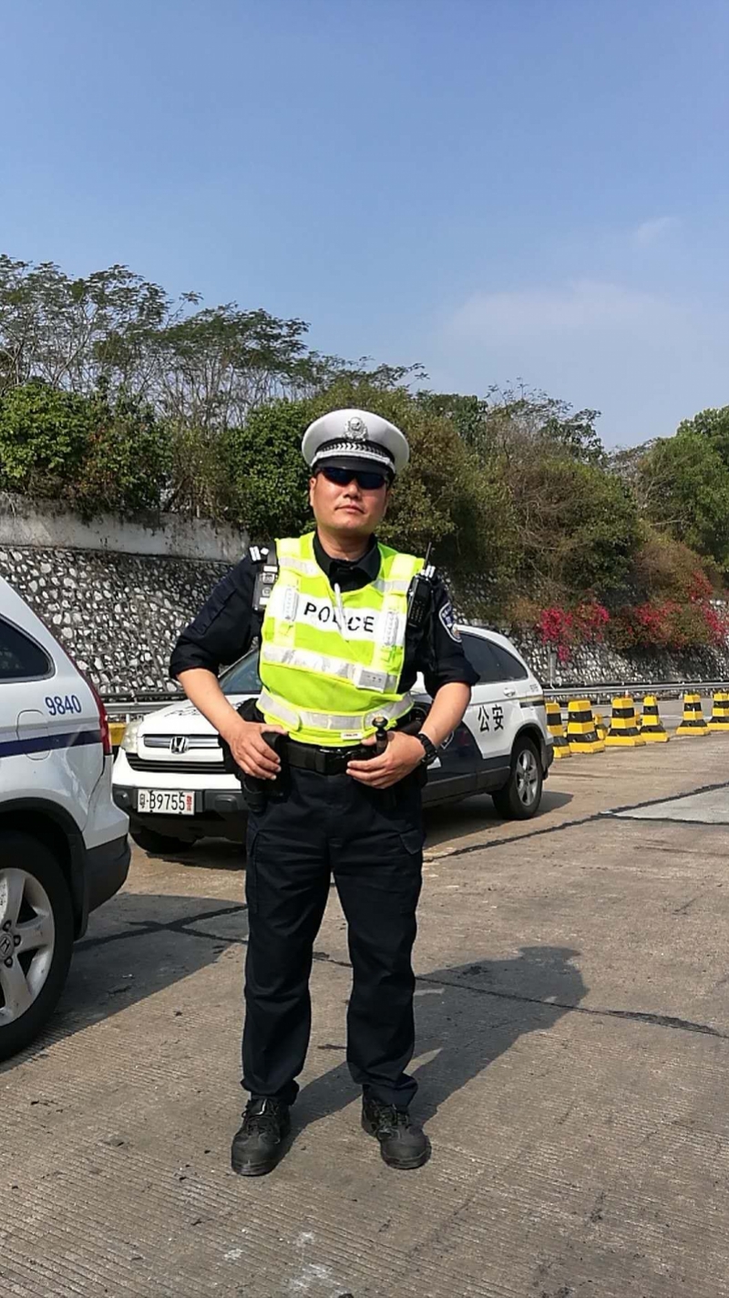 深圳交警刘海峰:因使命坚持至最后一刻